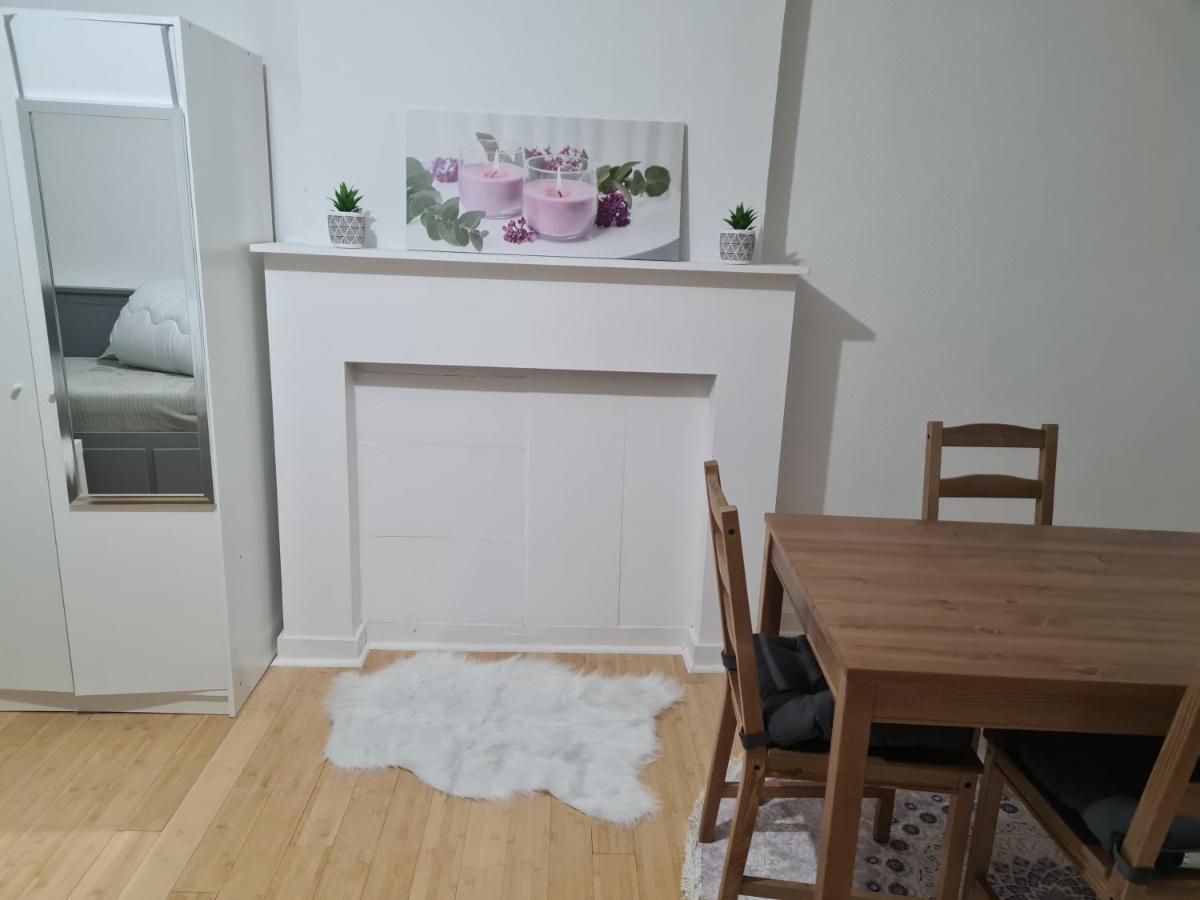 Bruxelles Airport Charleroi C Nouvelle Gerance Apartment ภายนอก รูปภาพ